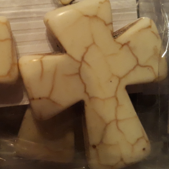 Cross Necklace IVORY stone cross on Silver Chain 2 1/2" extender, lobster clasp. - Picture 5 of 12